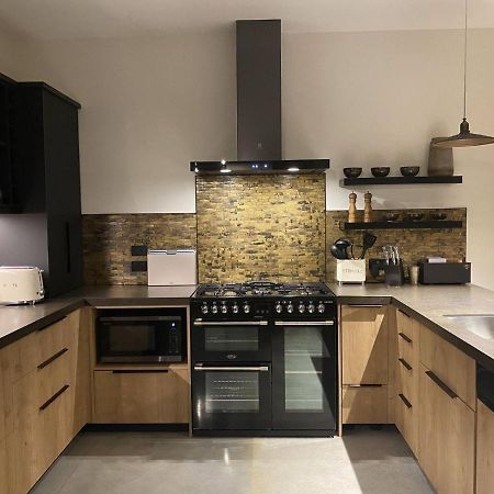 Black Stilt Retreat, Stunning Luxury Property Twizel Eksteriør bilde