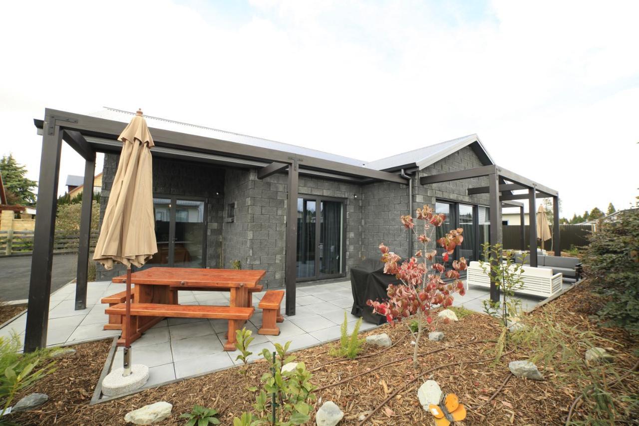 Black Stilt Retreat, Stunning Luxury Property Twizel Eksteriør bilde
