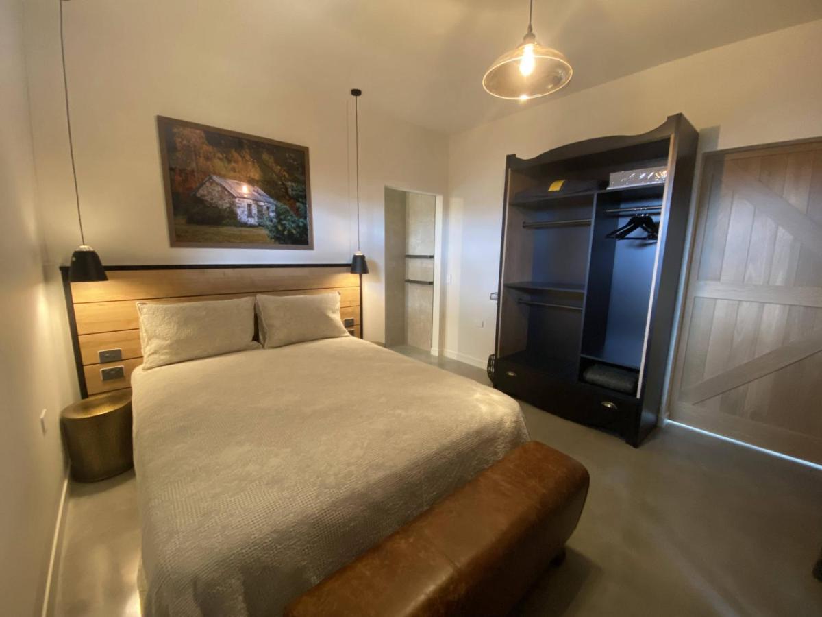 Black Stilt Retreat, Stunning Luxury Property Twizel Eksteriør bilde