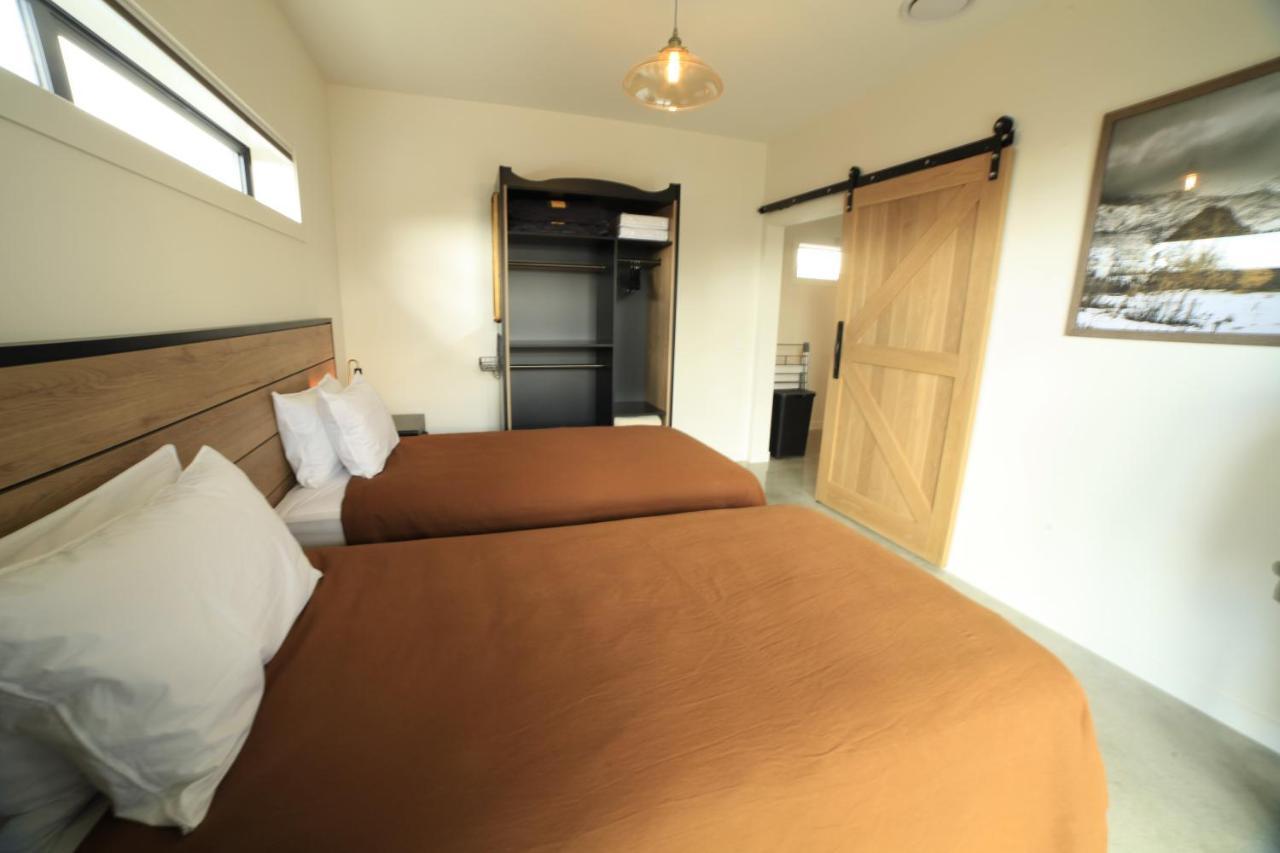 Black Stilt Retreat, Stunning Luxury Property Twizel Eksteriør bilde